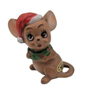 Vintage Josep Oniqmala Christmas Mouse w/ Wreath & Big Eyes 2.25" Japan Figurine